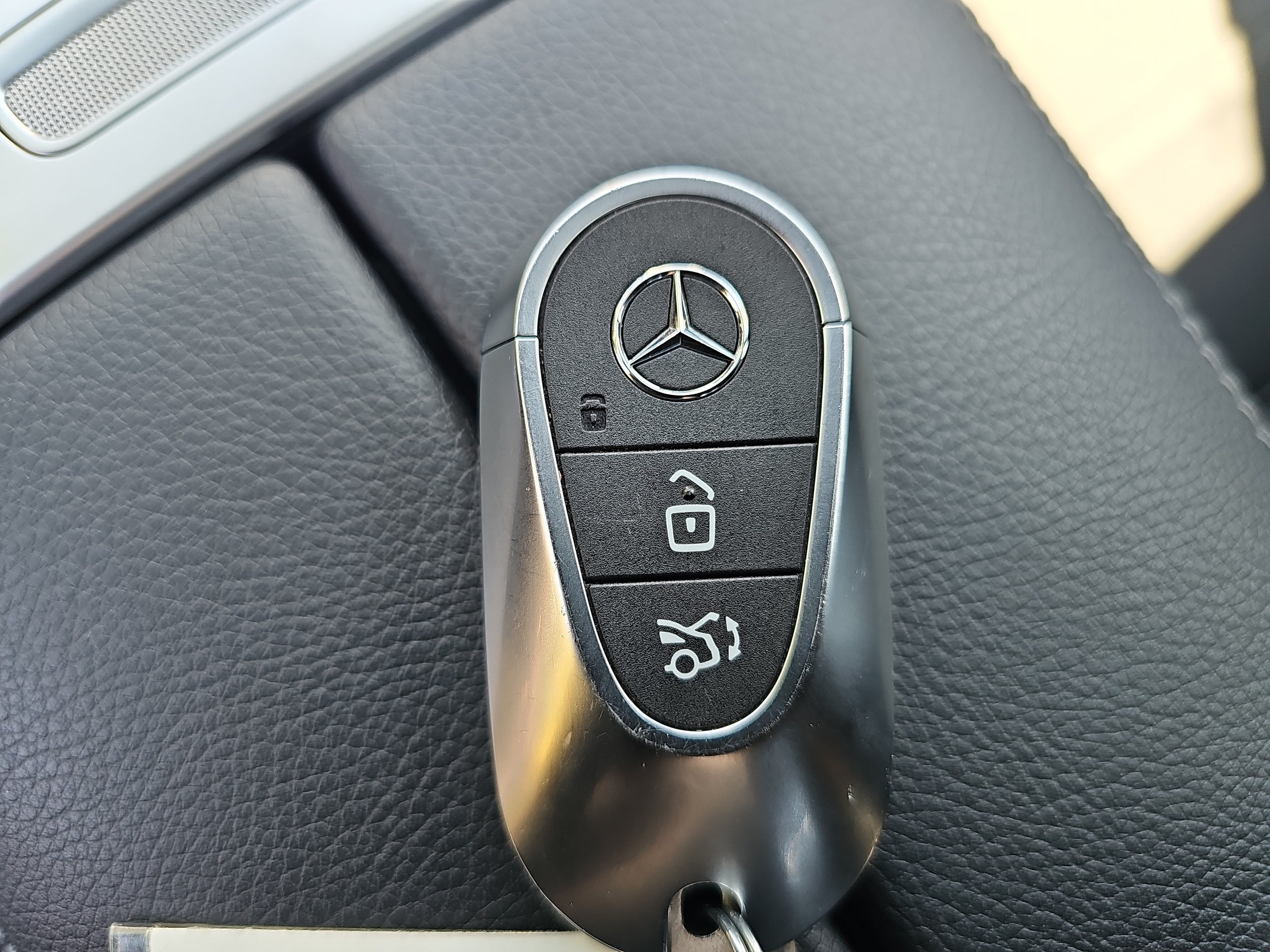 Used 2026 Mercedes-Benz C 300 Sedan image 38