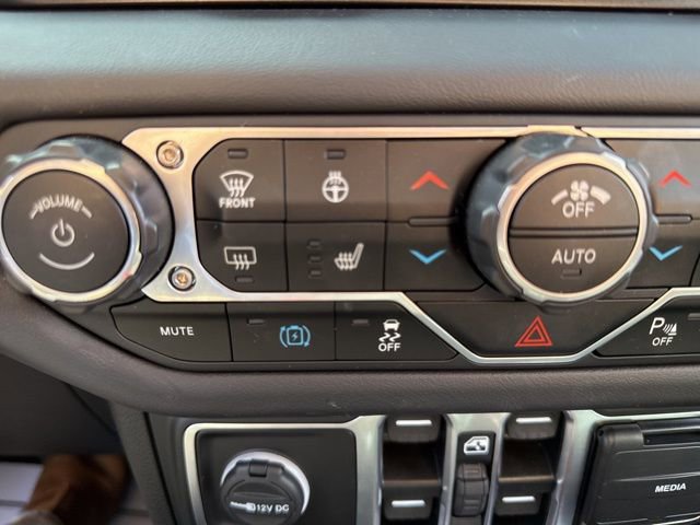 Used 2025 Jeep Wrangler Unlimited Rubicon 4xe w/ Safety Group image 44