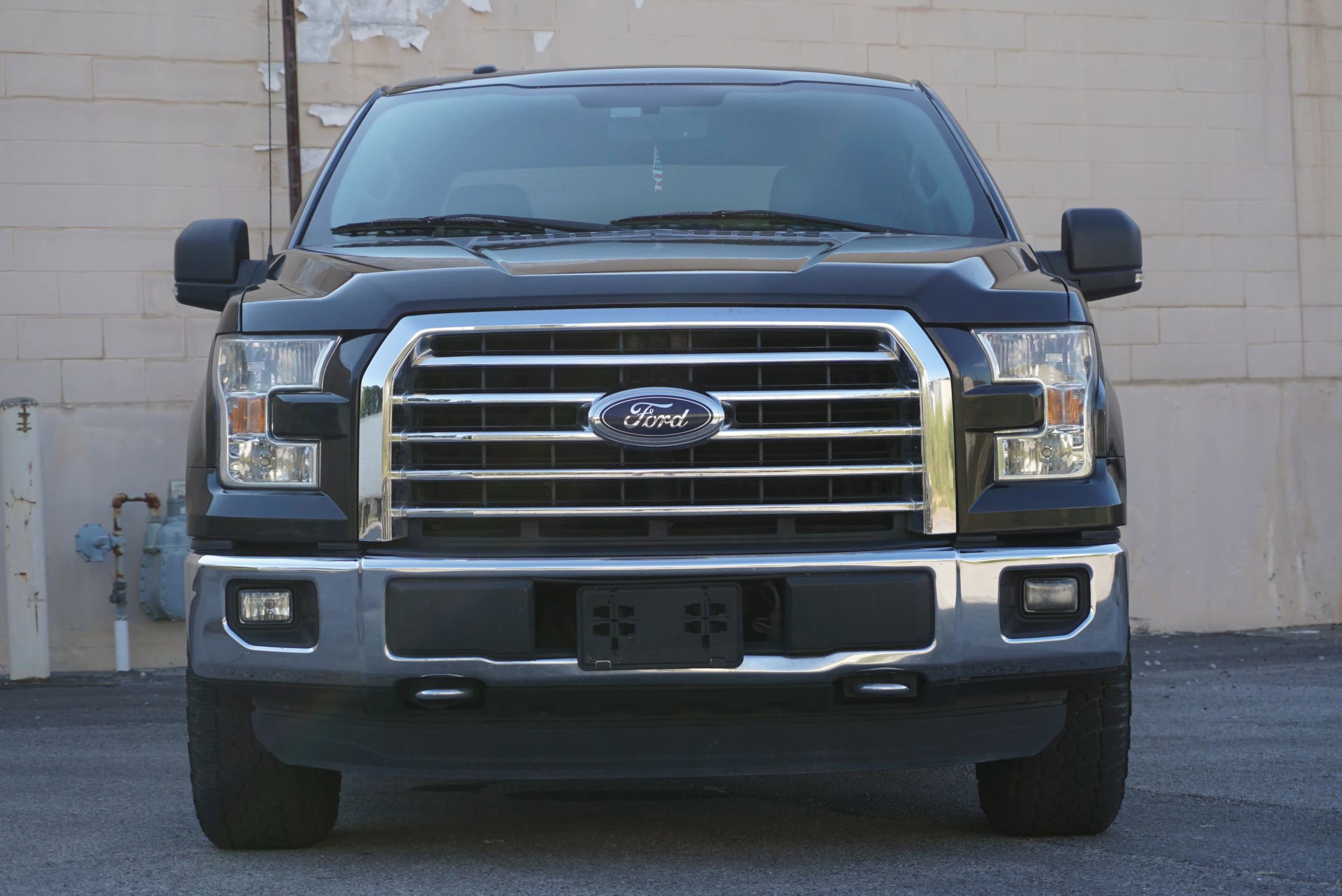 Used 2015 Ford F150 XLT w/ Equipment Group 301A Mid image 2