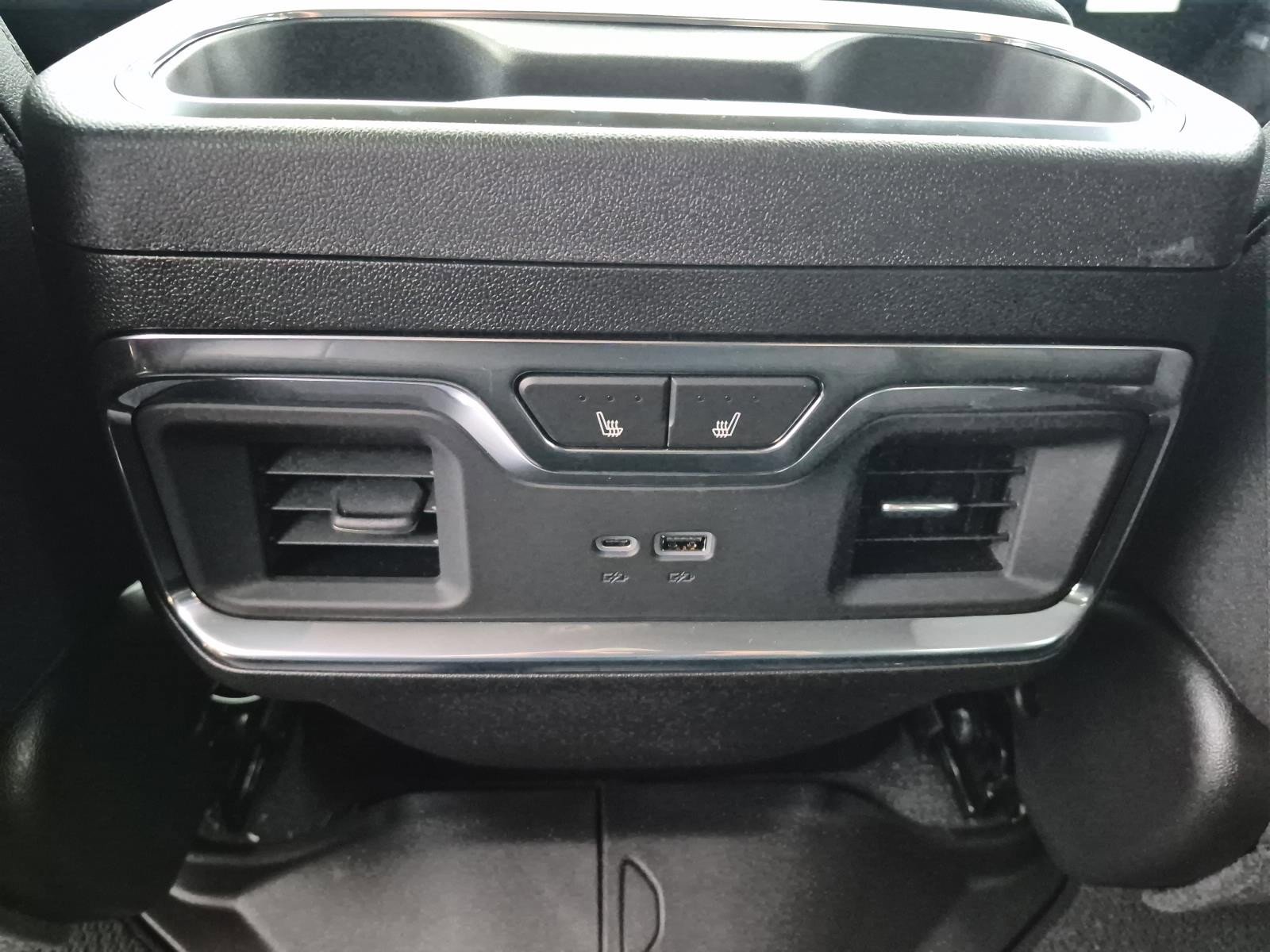 New 2026 GMC Sierra 3500 SLT w/ Texas SLT Premium Package image 12