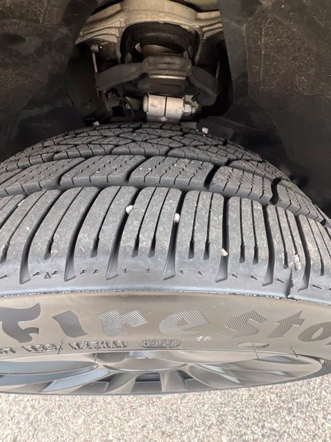 Used 2023 Tesla Model Y 2WD image 32