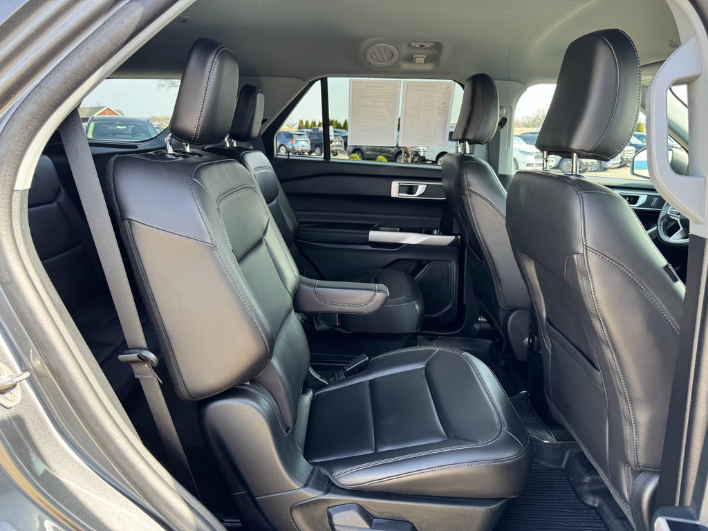 Certified 2023 Ford Explorer XLT w/ Equipment Group 202A image 17