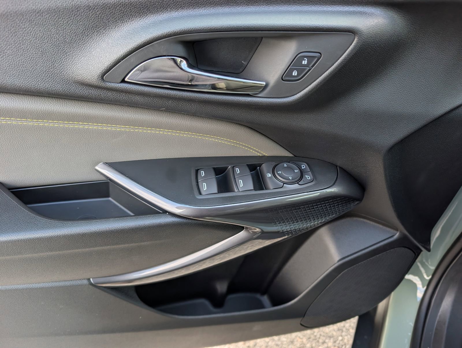 New 2026 Chevrolet Trax ACTIV w/ Driver Confidence Package image 16