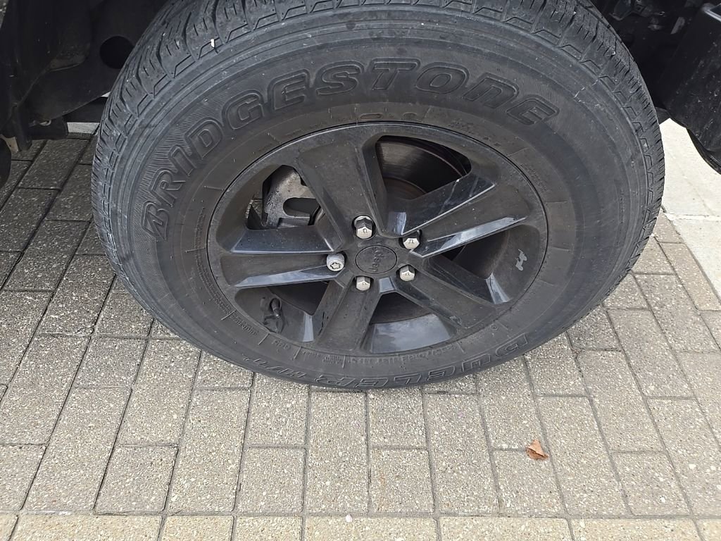 Used 2020 Jeep Wrangler Unlimited Sahara AWD/4WD image 11