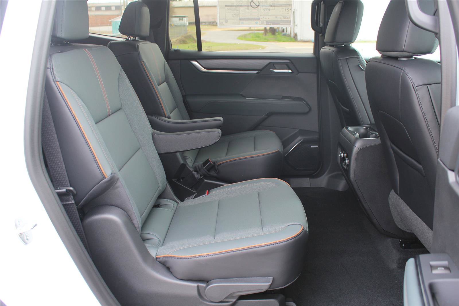 New 2026 GMC Acadia AT4 w/ Super Cruise Package image 14
