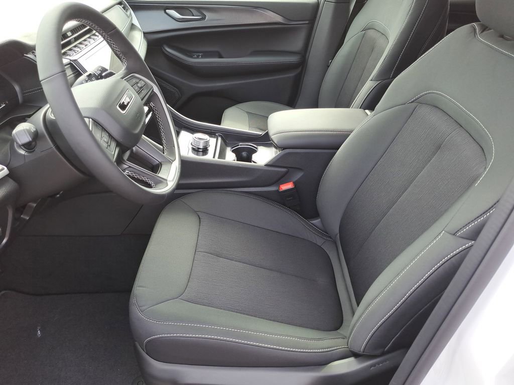 New 2026 Jeep Grand Cherokee Laredo X AWD/4WD image 16