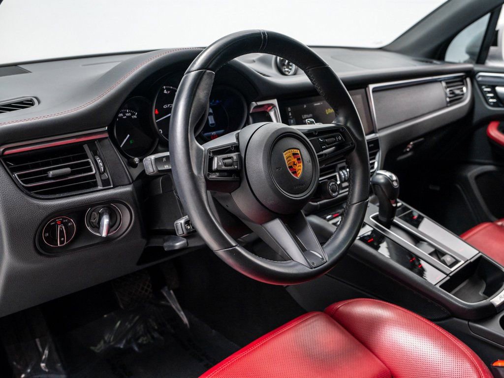 Used 2023 Porsche Macan GTS image 14