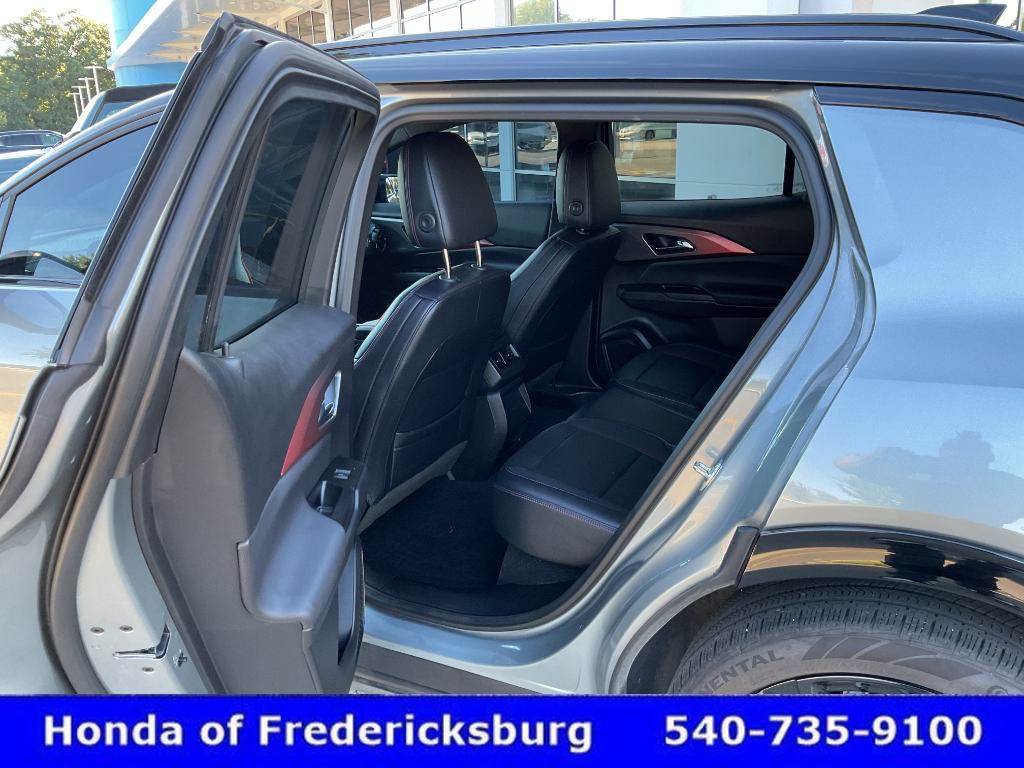 Used 2024 Chevrolet Equinox EV RS FWD image 25