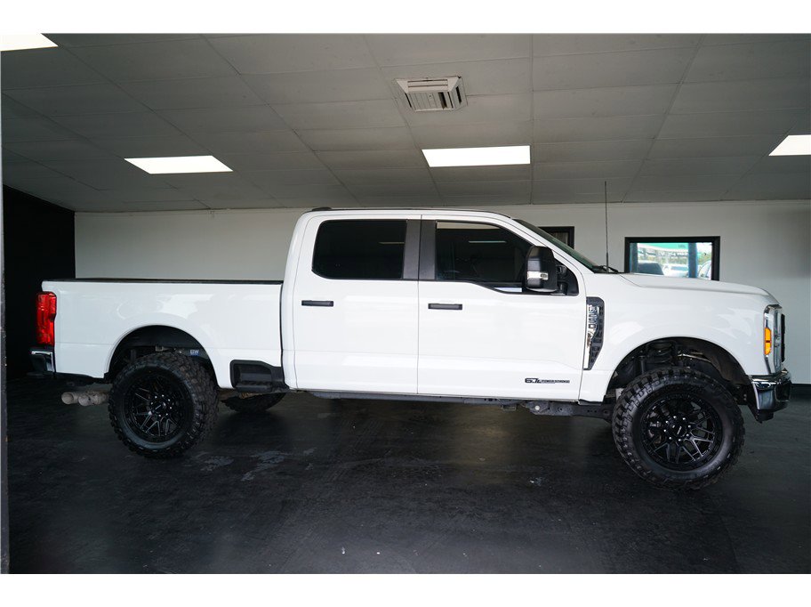 Used 2023 Ford F250 XL w/ FX4 Off-Road Package image 8