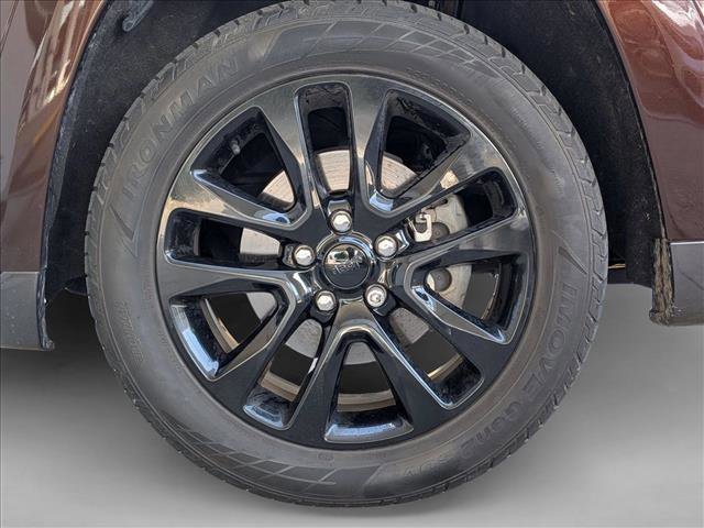 Used 2015 Jeep Grand Cherokee Summit w/ Trailer Tow Group IV RWD image 10