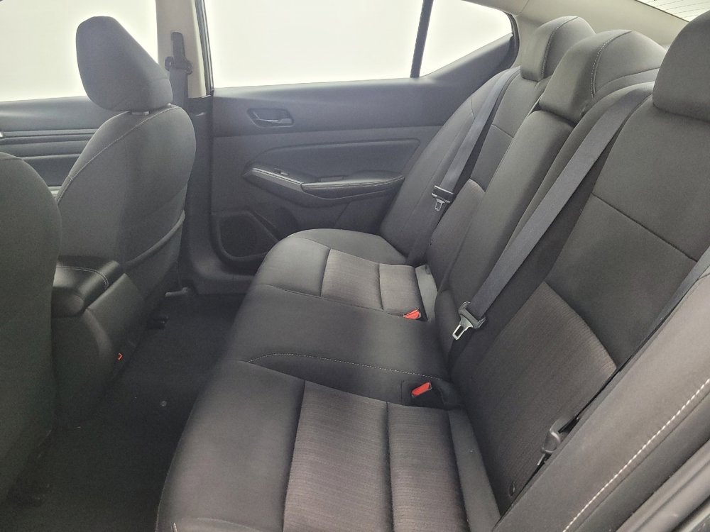 Used 2024 Nissan Altima 2.5 SV image 18