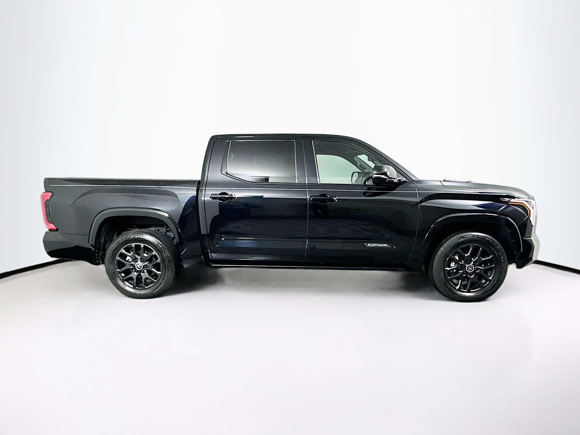 Used 2024 Toyota Tundra Platinum image 10