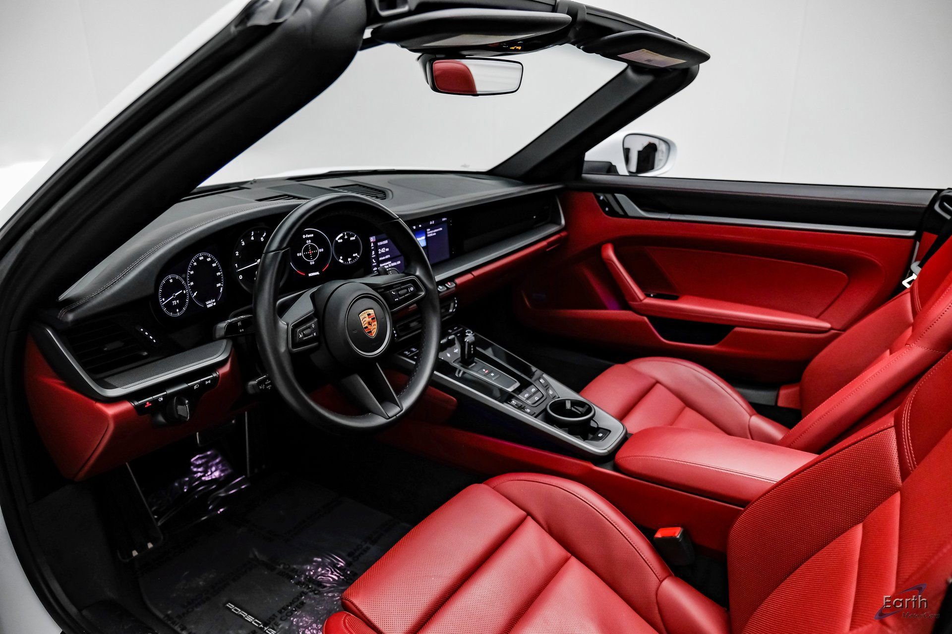 Used 2021 Porsche 911 Carrera 4 image 2