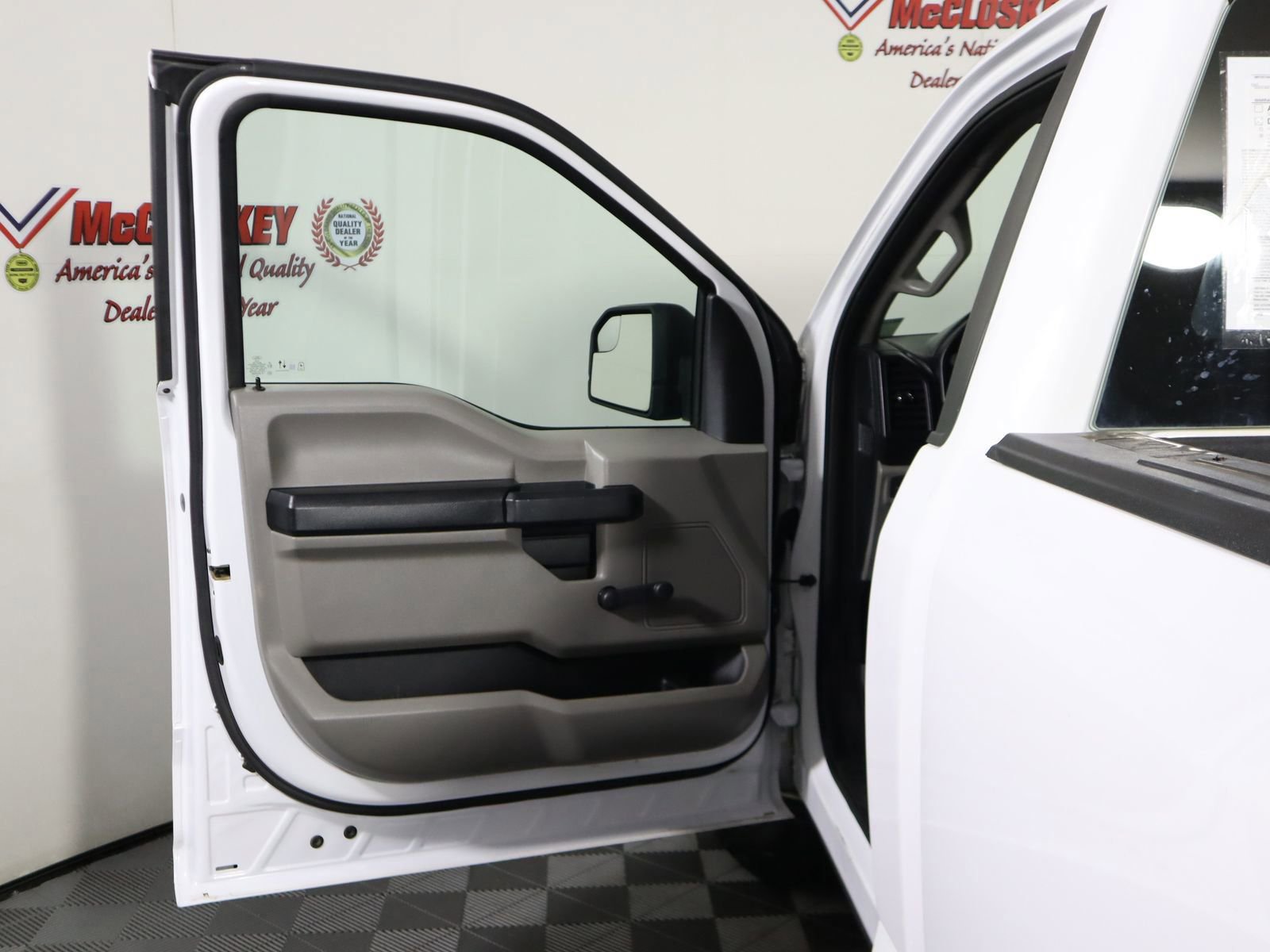 Used 2020 Ford F150 XL image 25