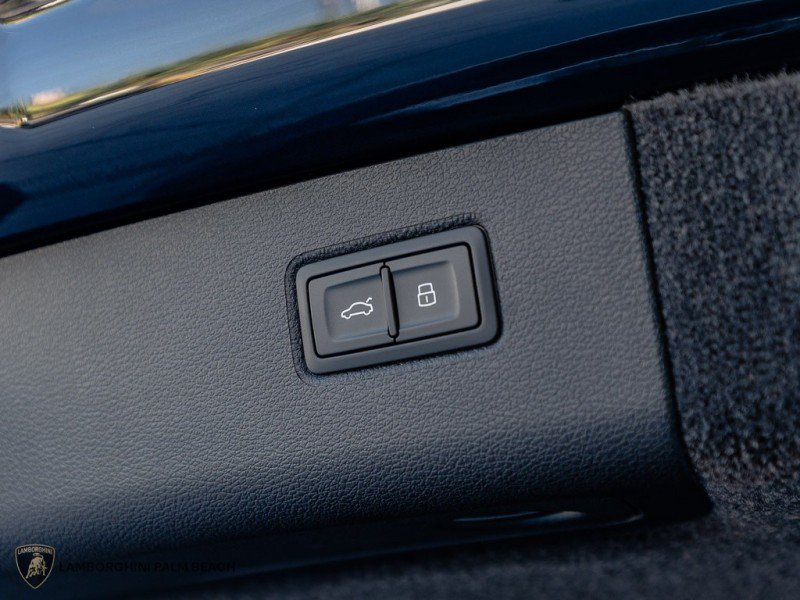 Used 2026 Bentley Bentayga Extended Wheelbase AWD/4WD image 39