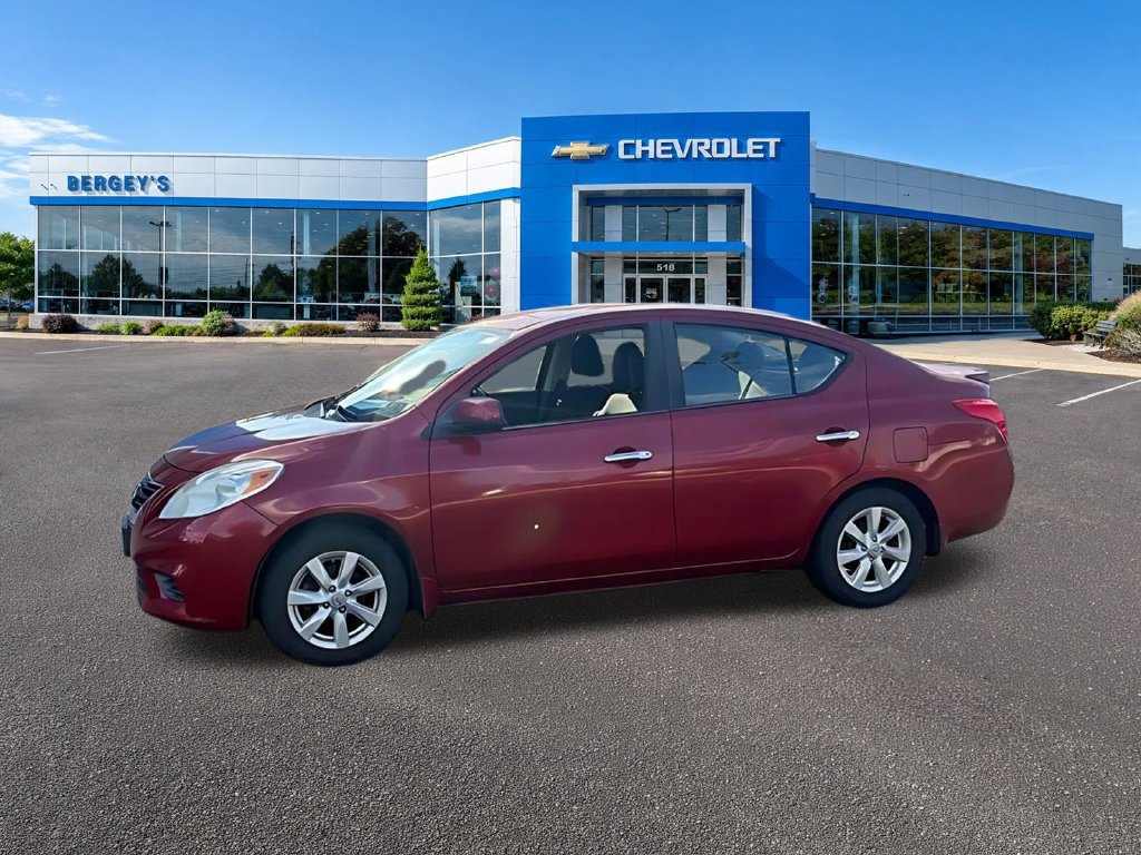 Used 2014 Nissan Versa SV w/ Convenience Package FWD image 9