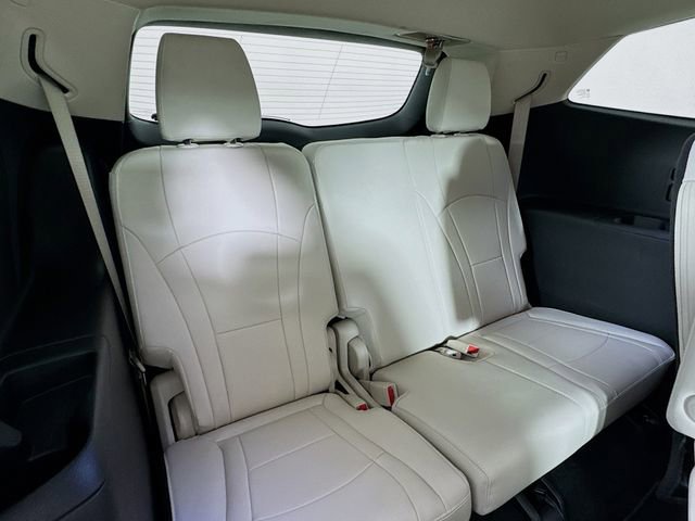 Used 2023 Buick Enclave Essence AWD/4WD image 27