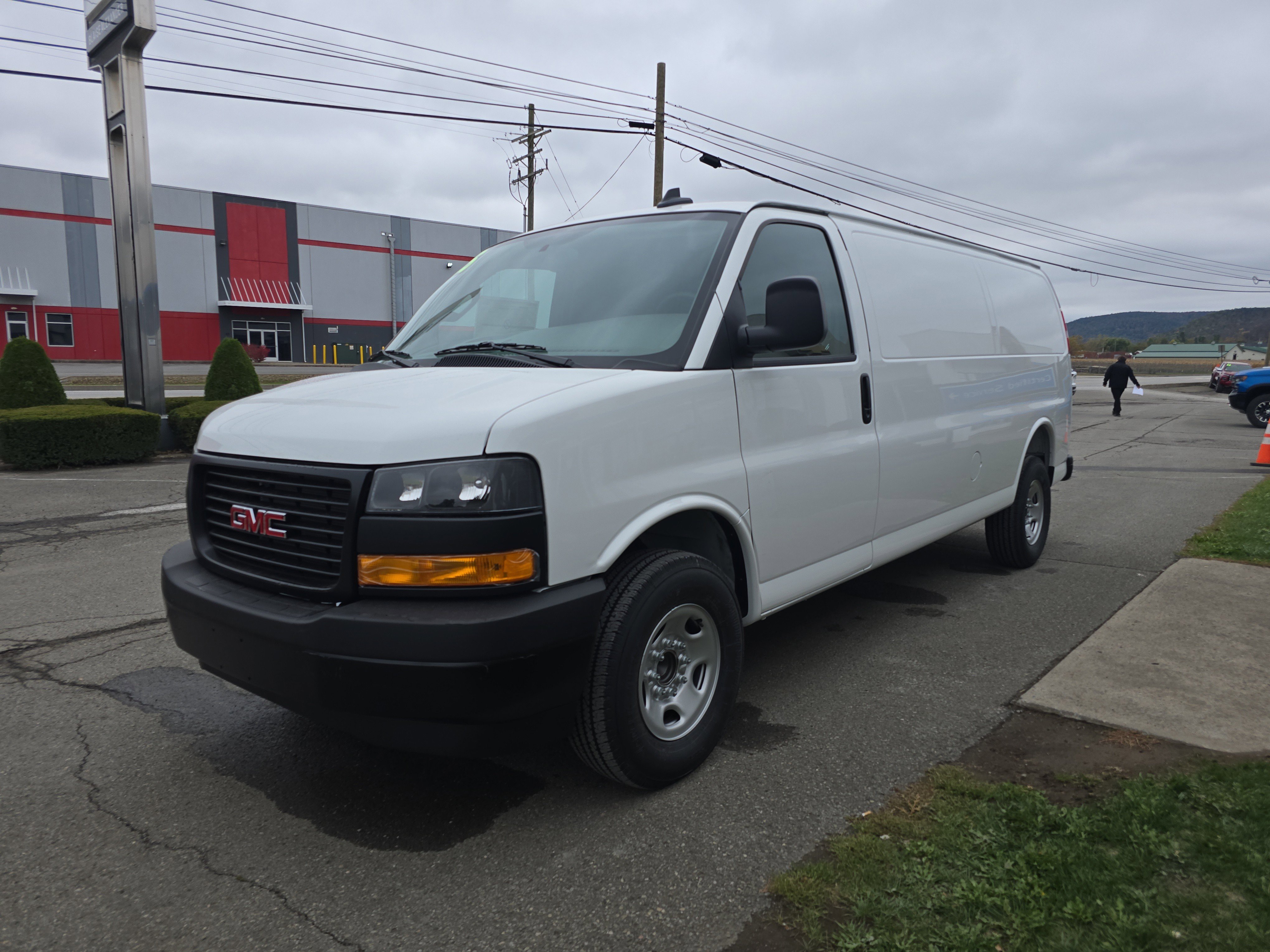 New 2025 GMC Savana 3500 Extended w/ Driver Convenience Package image 9