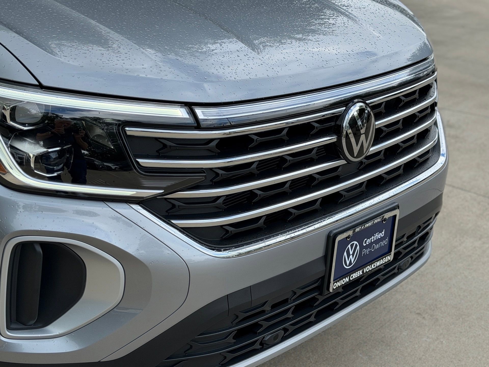 Certified 2026 Volkswagen Atlas SE FWD image 3
