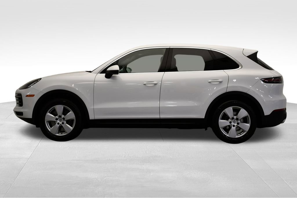 Used 2023 Porsche Cayenne image 2