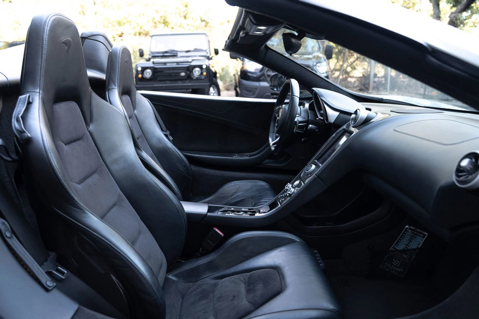 Used 2013 McLaren MP4-12C Spider RWD image 24