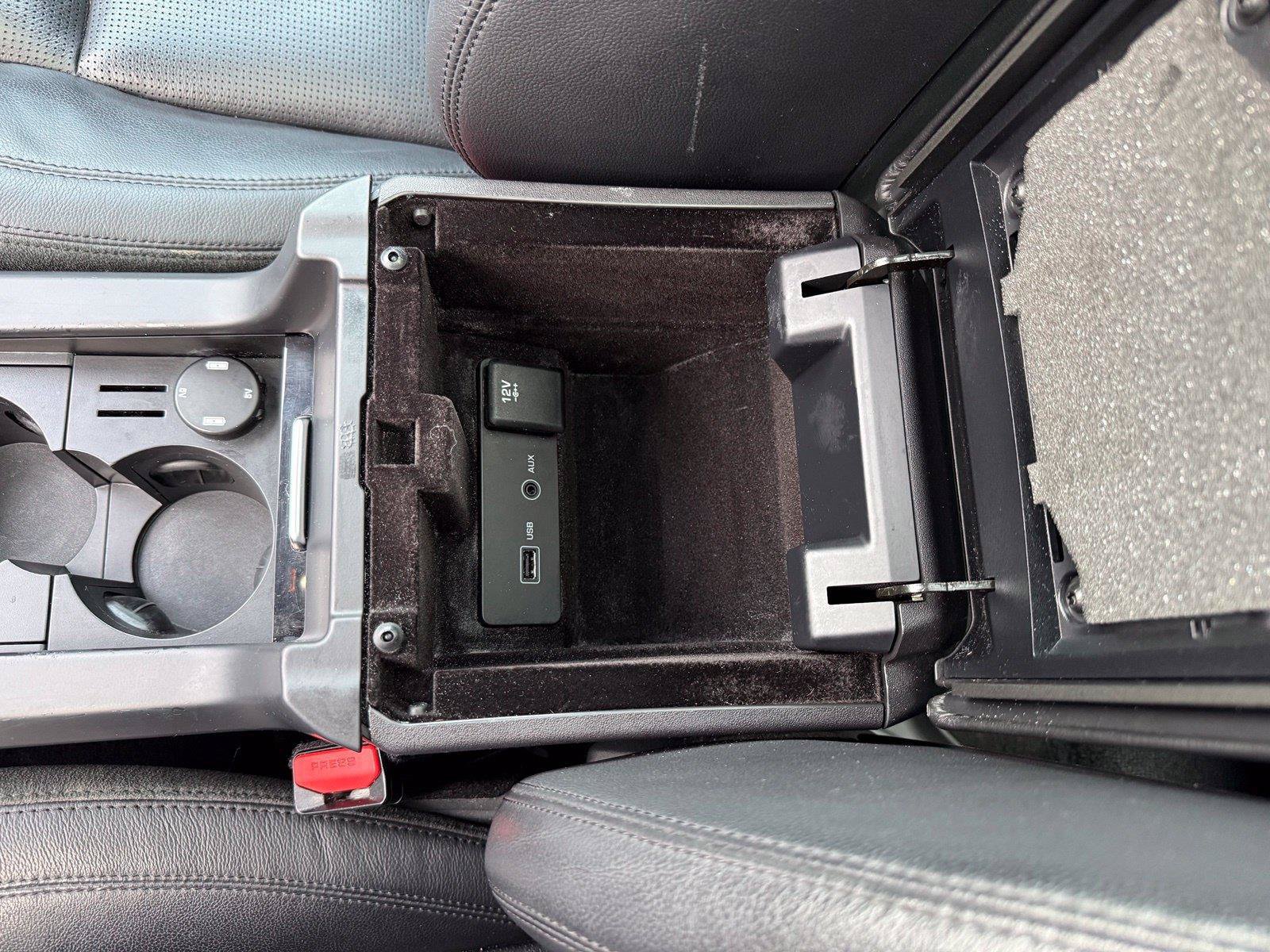 Used 2017 Land Rover Discovery Sport HSE AWD/4WD image 50
