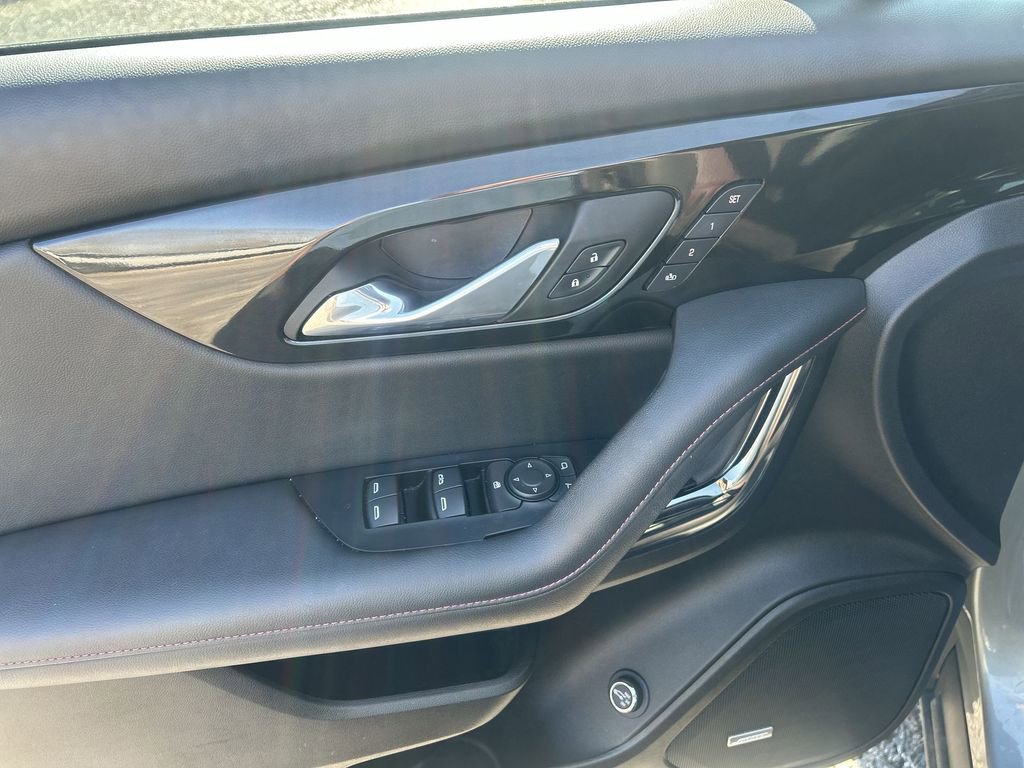 Used 2024 Chevrolet Blazer RS w/ Enhanced Convenience Package image 19