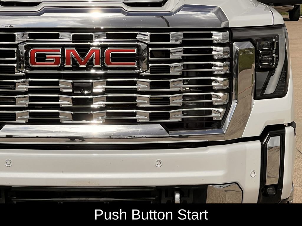 Used 2024 GMC Sierra 3500 Denali w/ Denali Reserve Package image 11