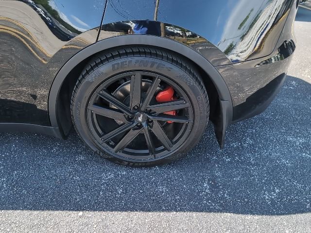 Used 2022 Tesla Model Y Performance AWD/4WD image 7