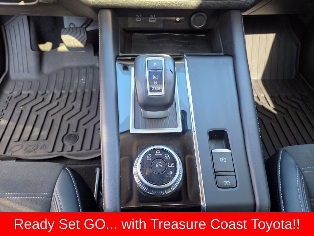 Used 2024 Mitsubishi Outlander SE FWD image 29