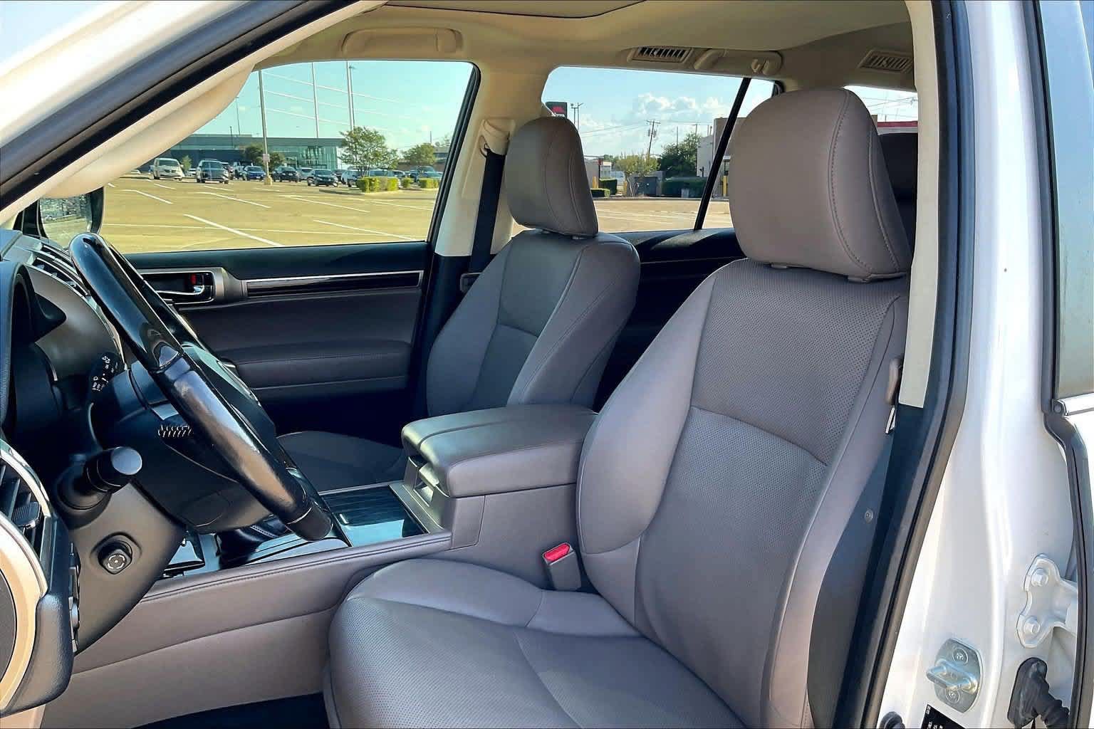 Used 2020 Lexus GX 460 Premium w/ Premium Package AWD/4WD image 11