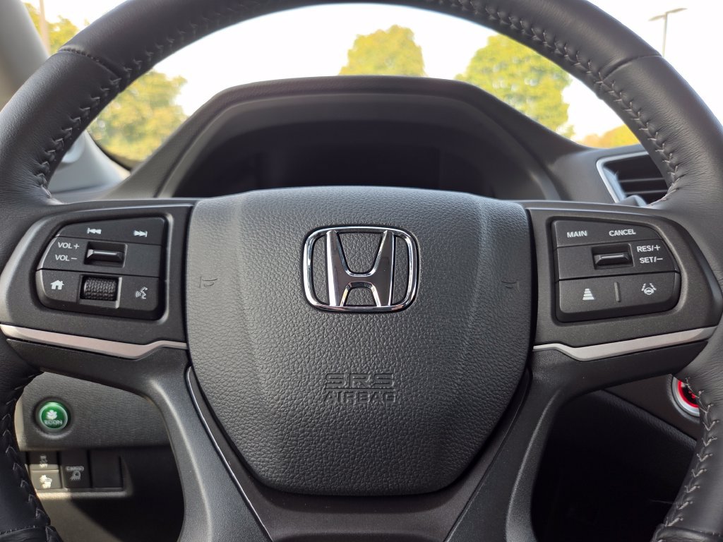 Certified 2025 Honda Ridgeline RTL image 35