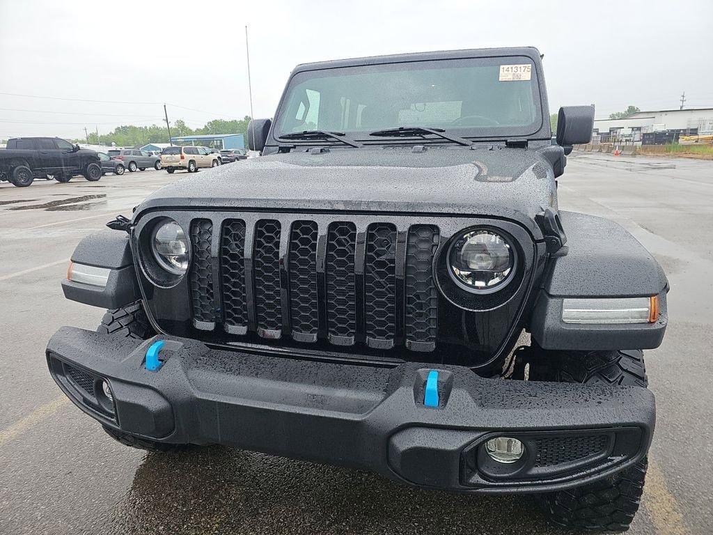Used 2023 Jeep Wrangler Unlimited w/ Cold Weather Group AWD/4WD image 4