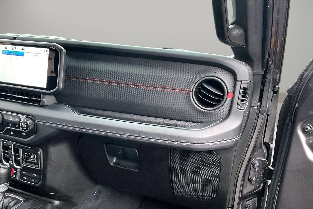 Certified 2025 Jeep Wrangler Unlimited Rubicon w/ Convenience Group image 20