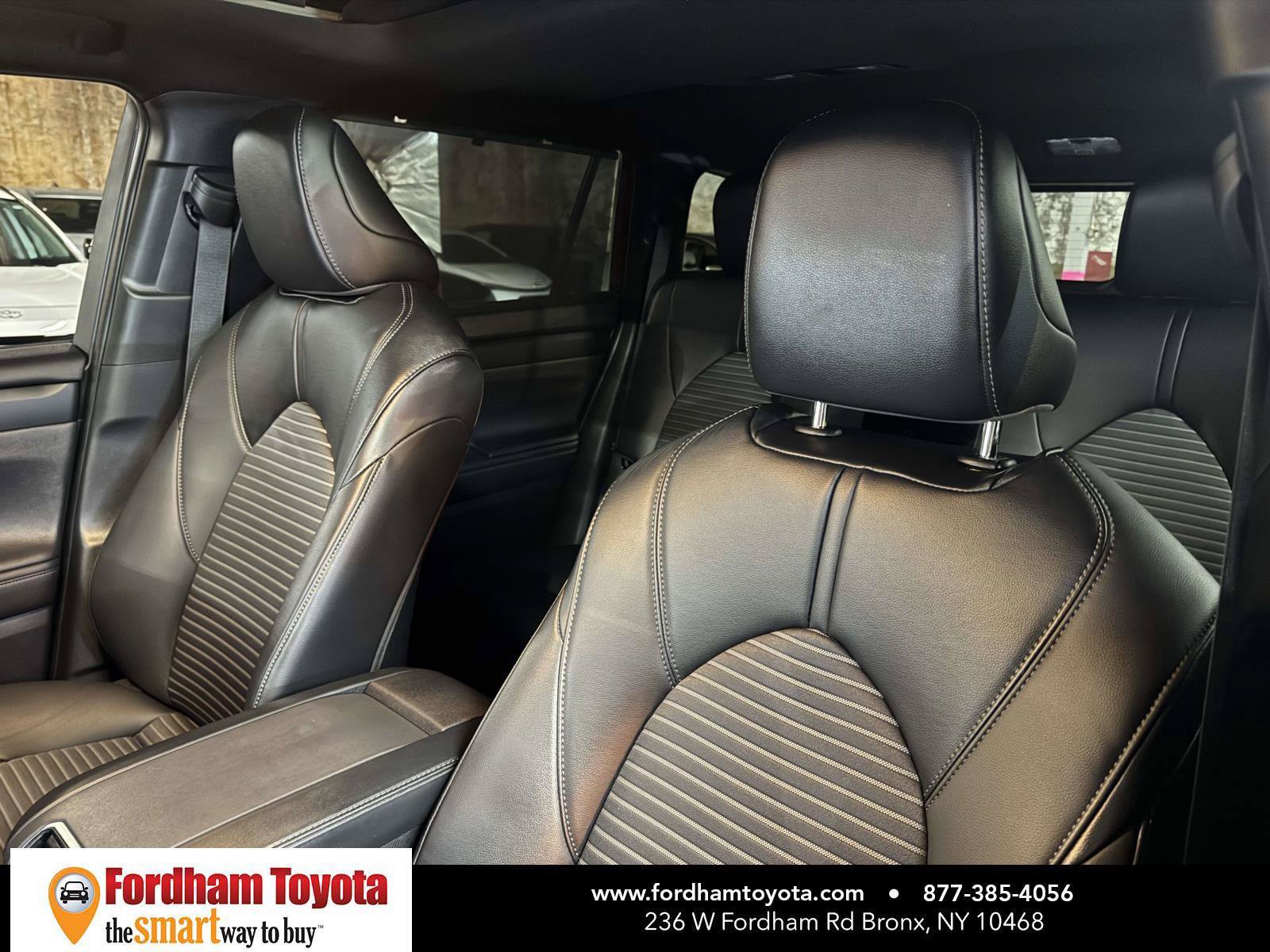Used 2023 Toyota Highlander XSE AWD/4WD image 19