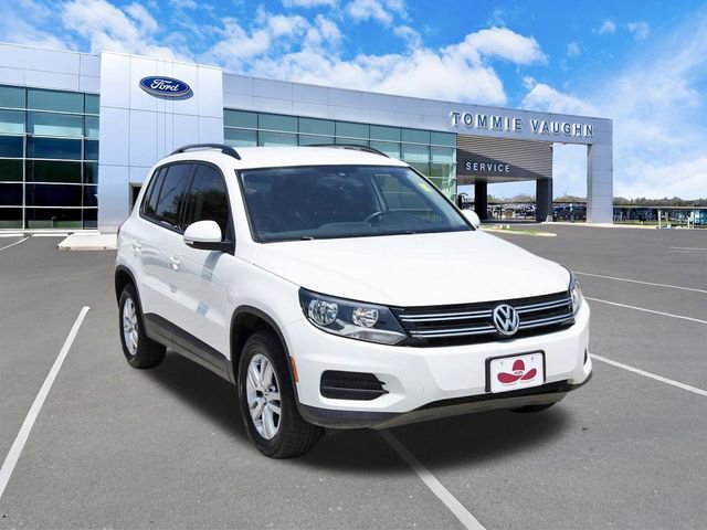 Used 2017 Volkswagen Tiguan S FWD image 6