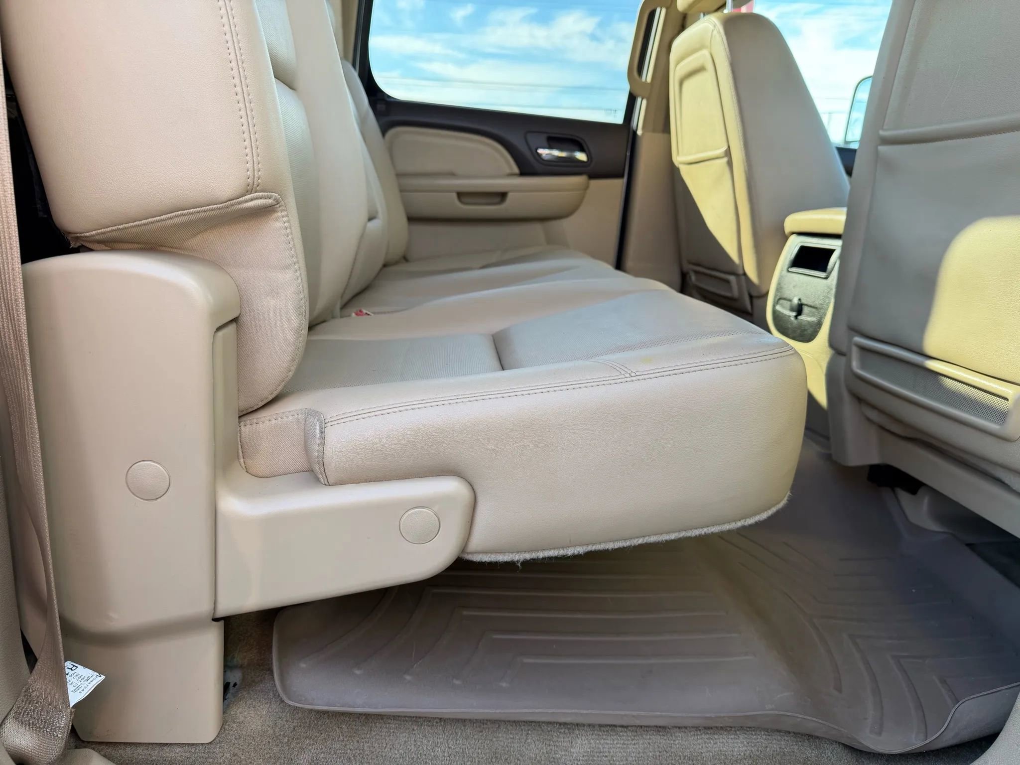 Used 2013 GMC Sierra 2500 Denali w/ Suspension Package, Off-Road image 15