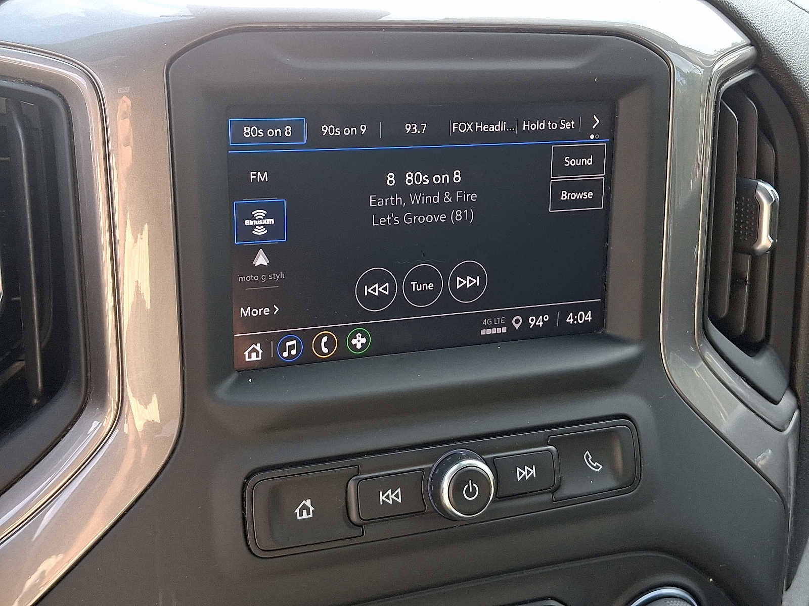 Used 2023 Chevrolet Silverado 1500 Custom image 17