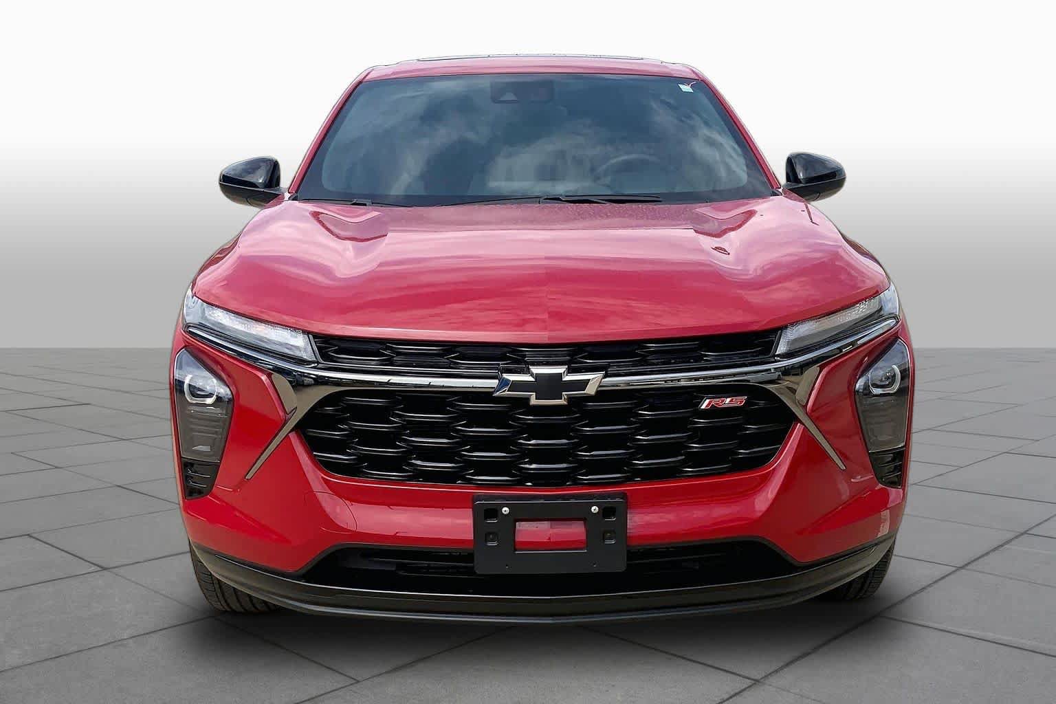 Used 2026 Chevrolet Trax RS w/ Sunroof Package FWD image 3