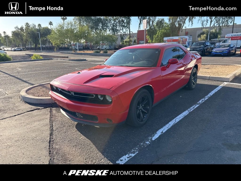 Used 2015 Dodge Challenger SXT