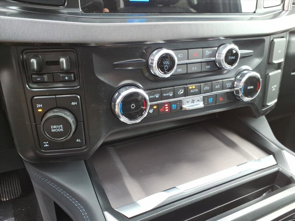 New 2026 Ford F350 Platinum w/ FX4 Off-Road Package image 23