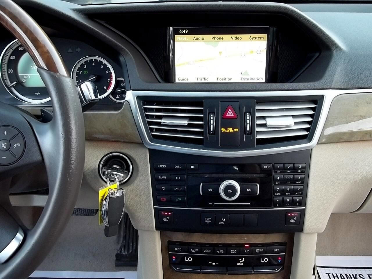 Used 2011 Mercedes-Benz E 350 4MATIC Sedan image 20
