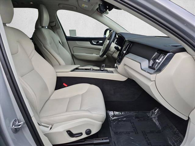 Used 2024 Volvo XC60 T8 Plus w/ Protection Package Premier AWD/4WD image 21