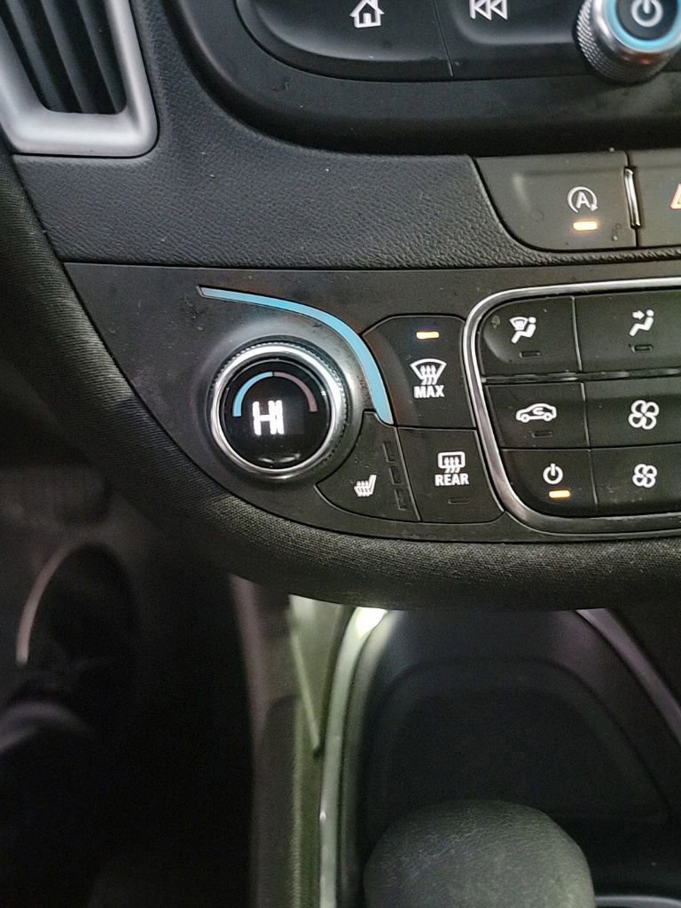 Used 2023 Chevrolet Malibu LT image 46