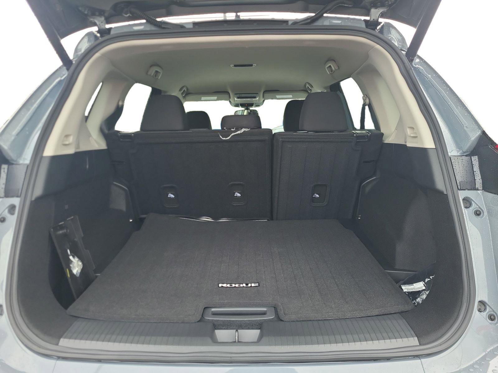 New 2026 Nissan Rogue SV w/ Cold Weather Package image 21