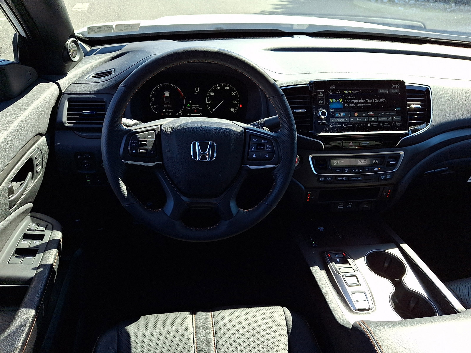 Used 2025 Honda Ridgeline TrailSport image 11