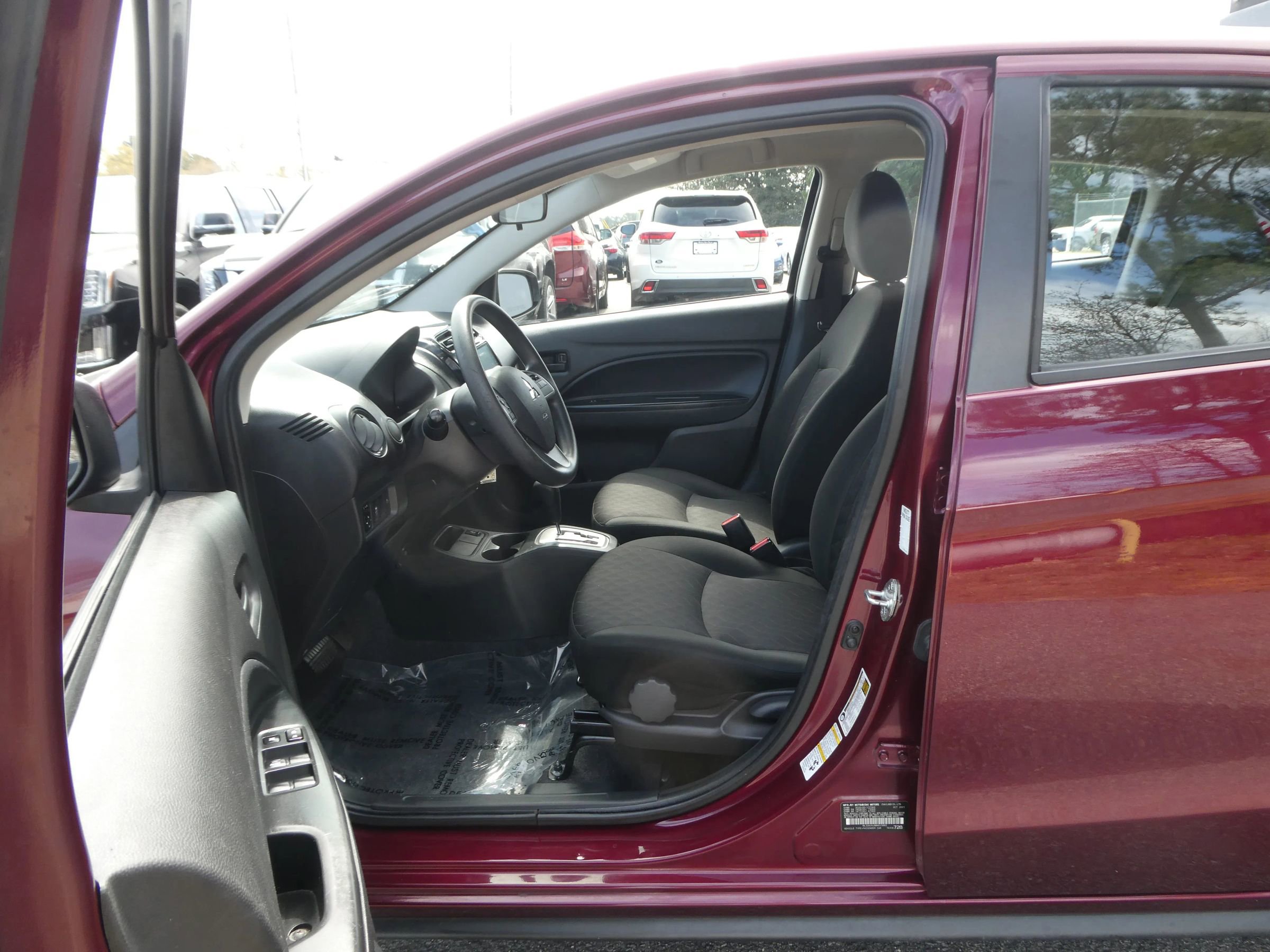 Used 2021 Mitsubishi Mirage ES image 12