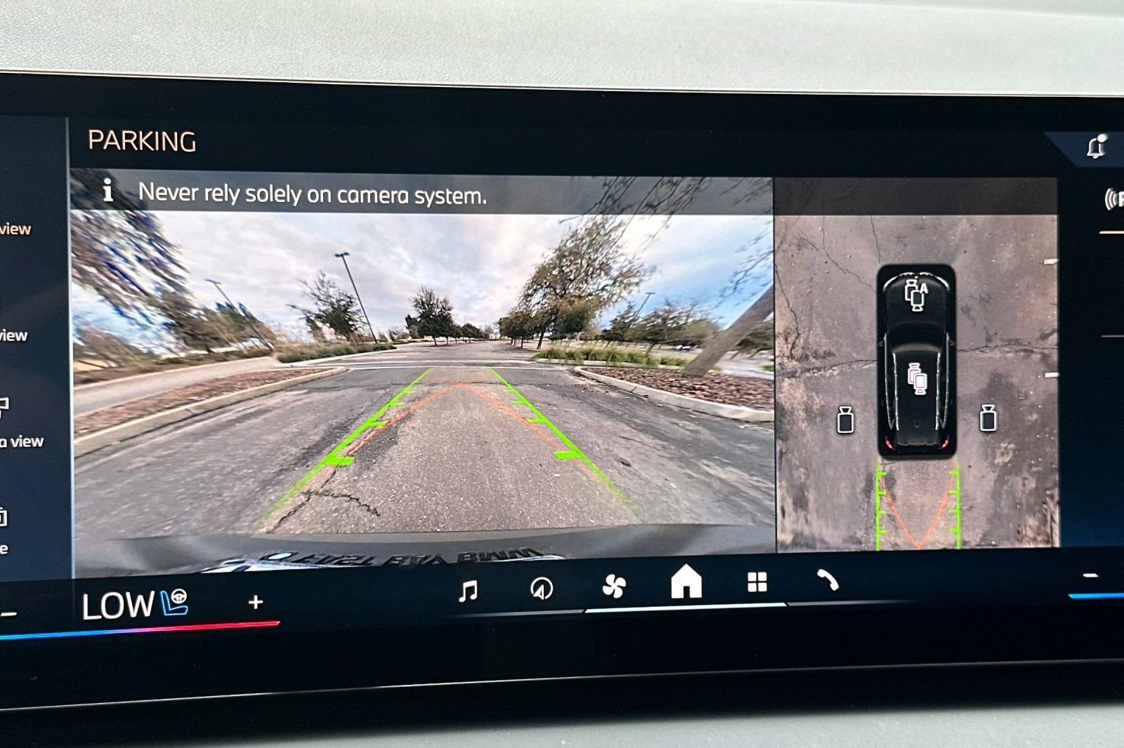 Used 2025 BMW X3 xDrive30i w/ Premium Package image 26