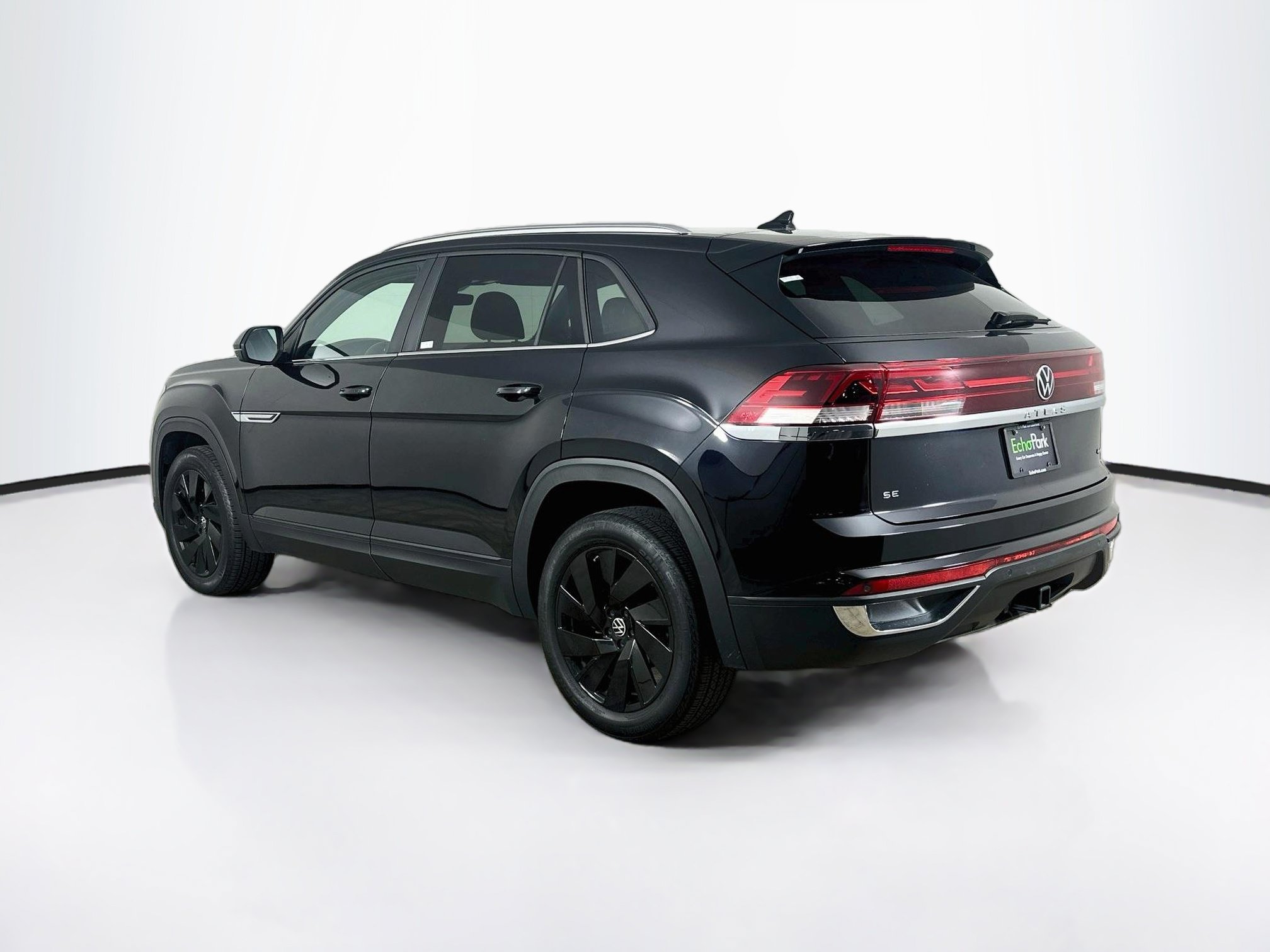 Used 2025 Volkswagen Atlas Cross Sport SE AWD/4WD image 5