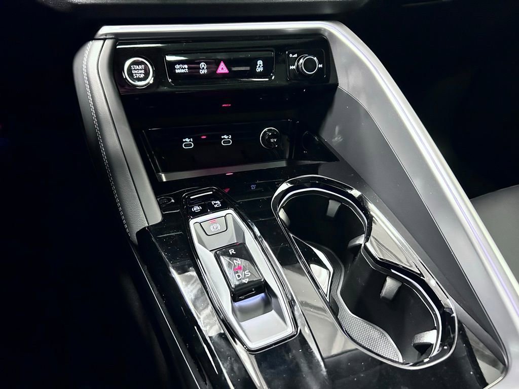 New 2026 Audi Q5 Premium image 16